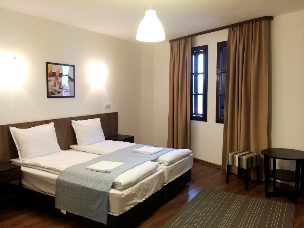 Hotel White House Weliko Tarnowo Zimmer foto