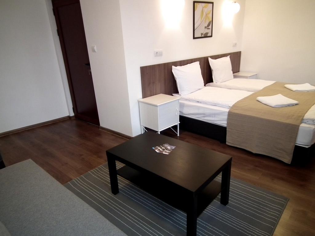 Hotel White House Weliko Tarnowo Zimmer foto